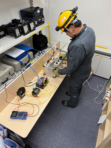 保護継電器 （社内単体試験）